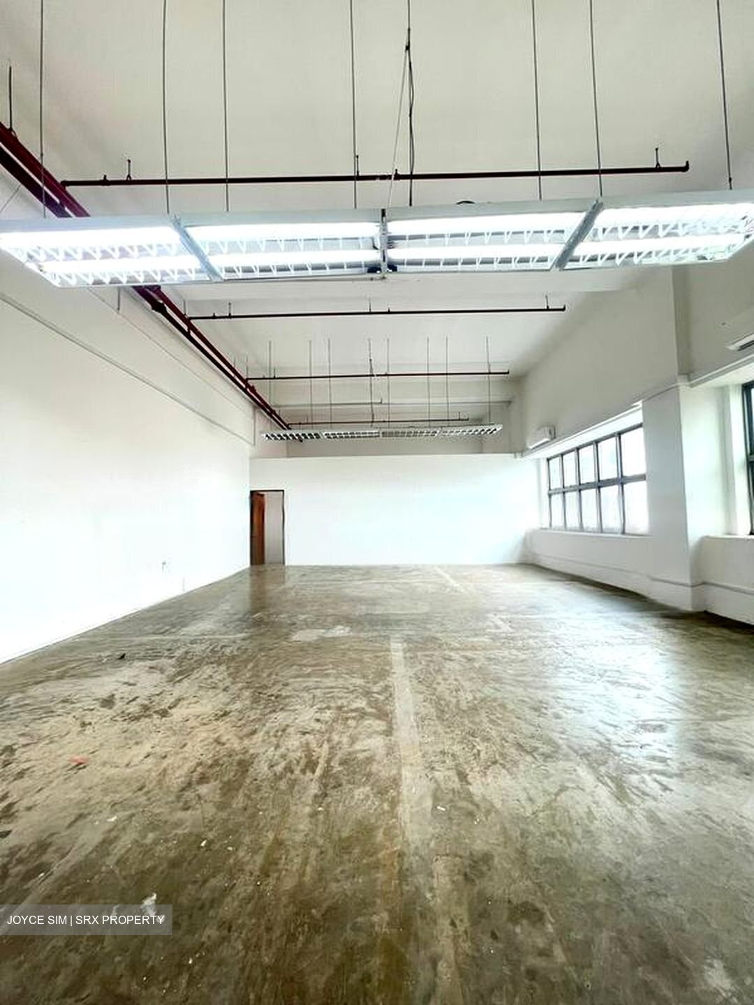 Centro Bianco (D19), Factory #457624091